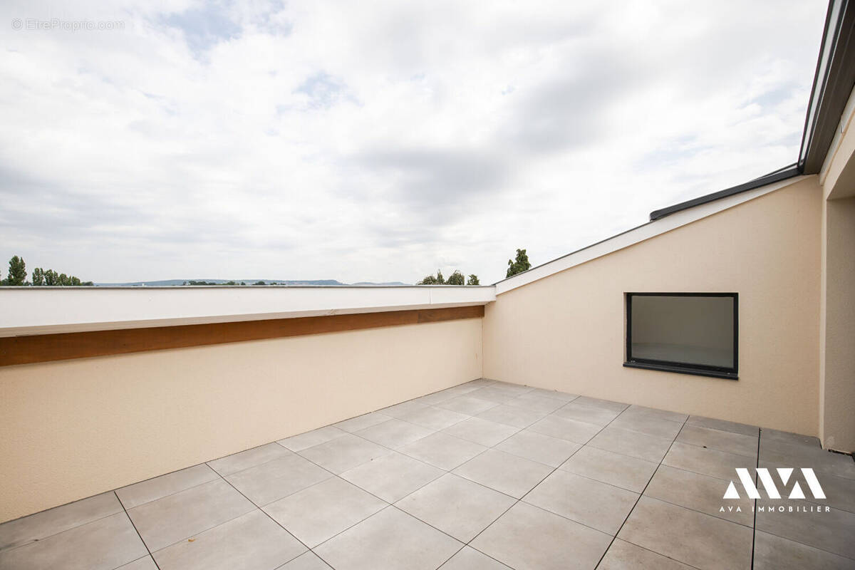 Appartement à HEILLECOURT