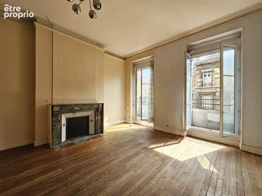 Fondaudège - Tourny, T2 traversant 75 m² avec prestations - photo 3