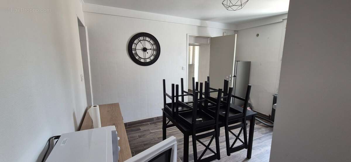 Maison de ville composée de deux appartements, 110 m2, proximité place Victor Hugo, jardin clos, cour avec stationnement - photo 30