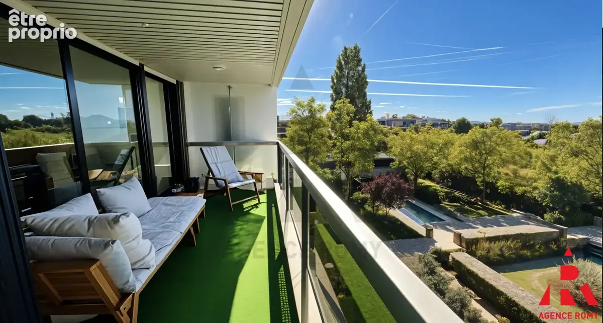 4 pièces beaux volumes - 2 balcons cave parking - photo 1