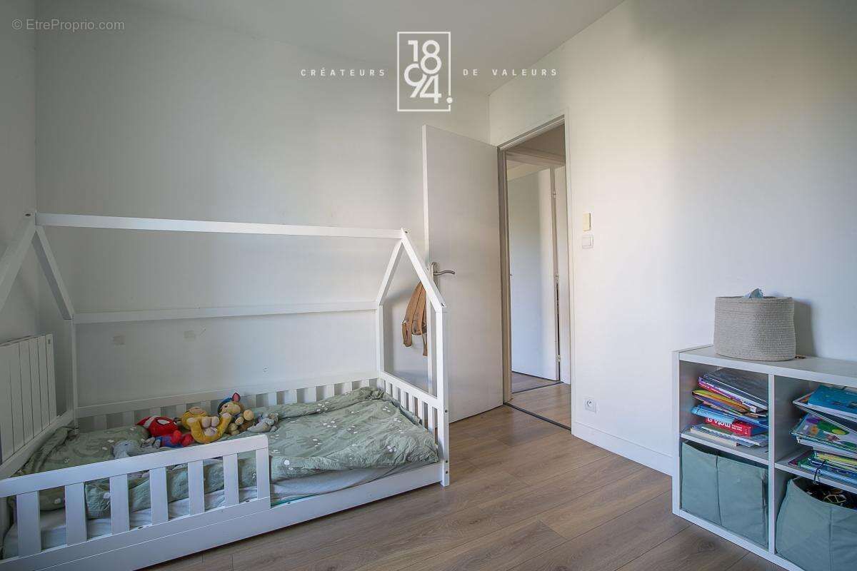 Appartement à MARSEILLE-11E