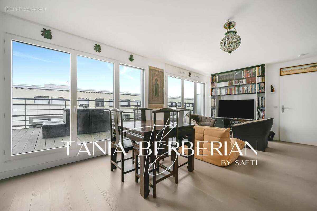 Photo 2 - Appartement à SURESNES
