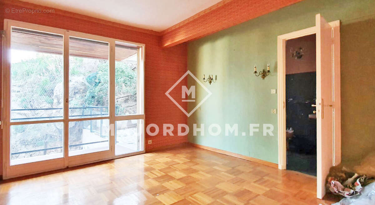 Appartement à MARSEILLE-8E