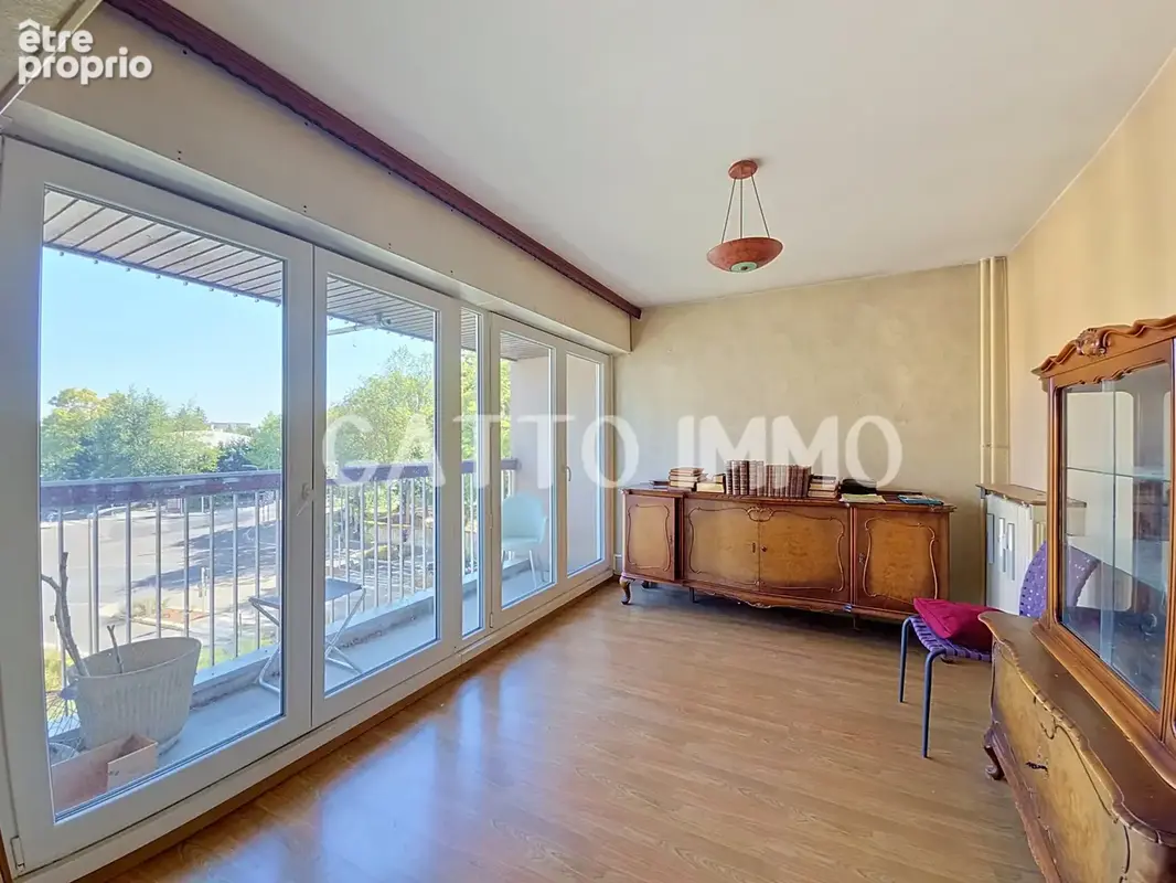 Appartement de 100m2 // 3 ch // cave // 1 place parking // av strasbourg metz - photo 5