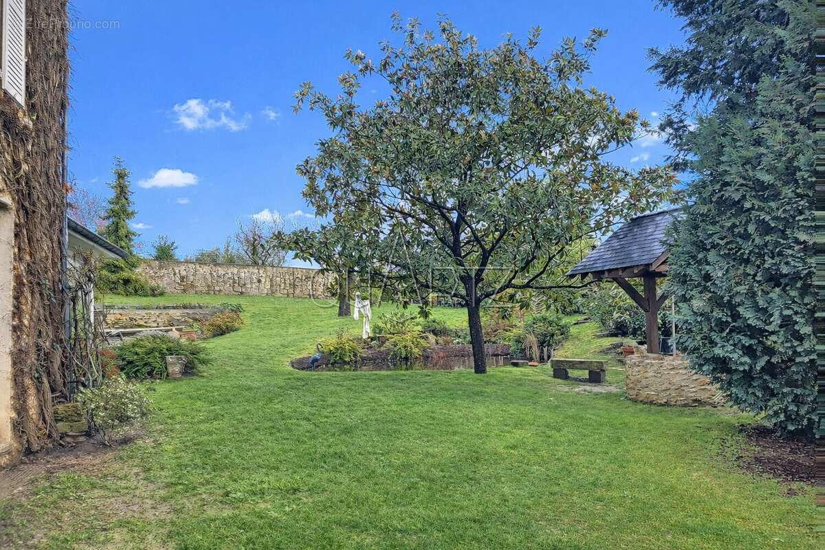 Maison à COURDIMANCHE