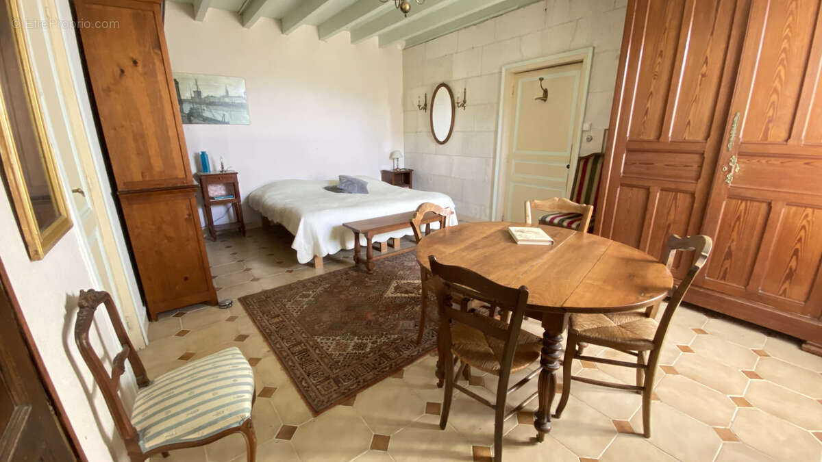 Maison à BOUTENAC-TOUVENT