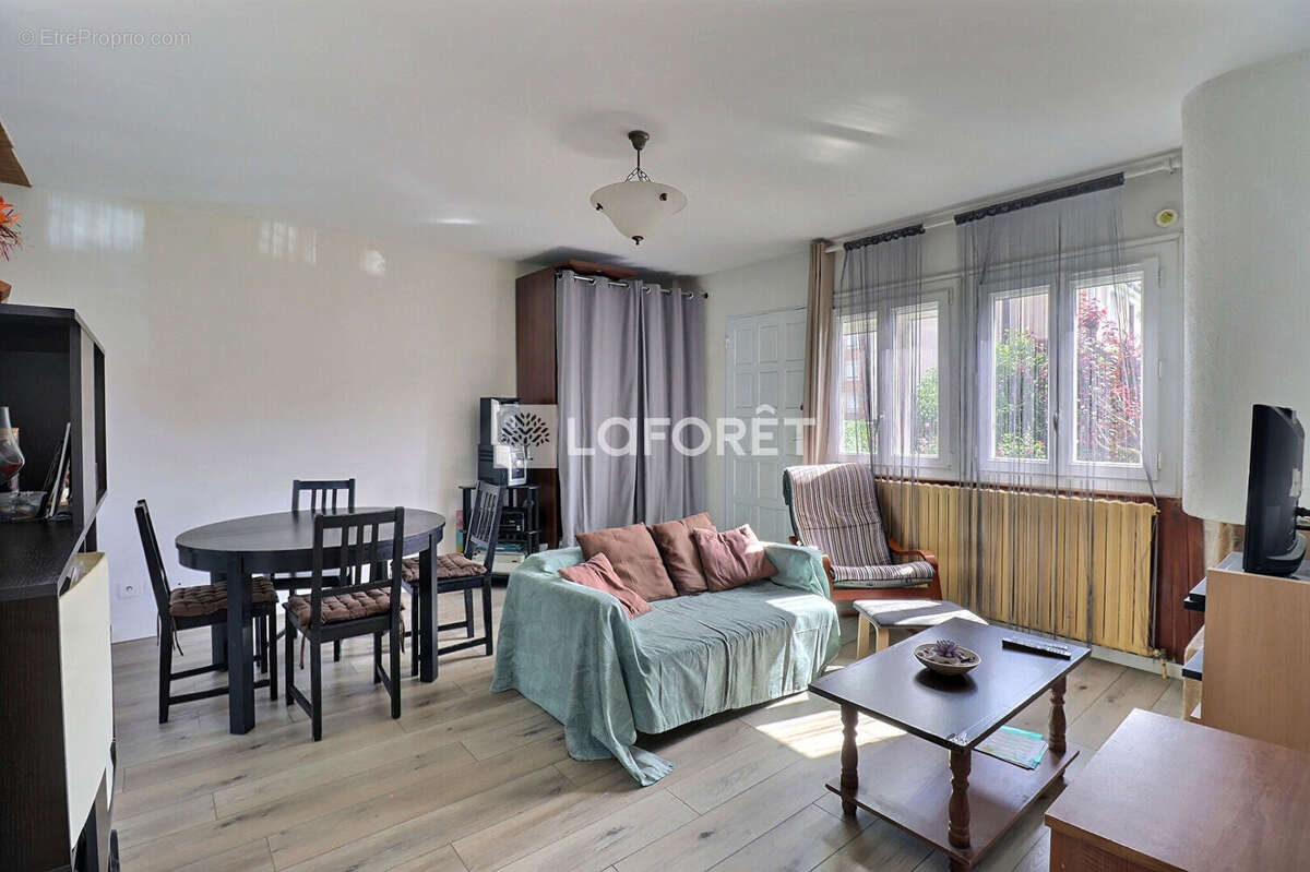 Maison à VITRY-SUR-SEINE