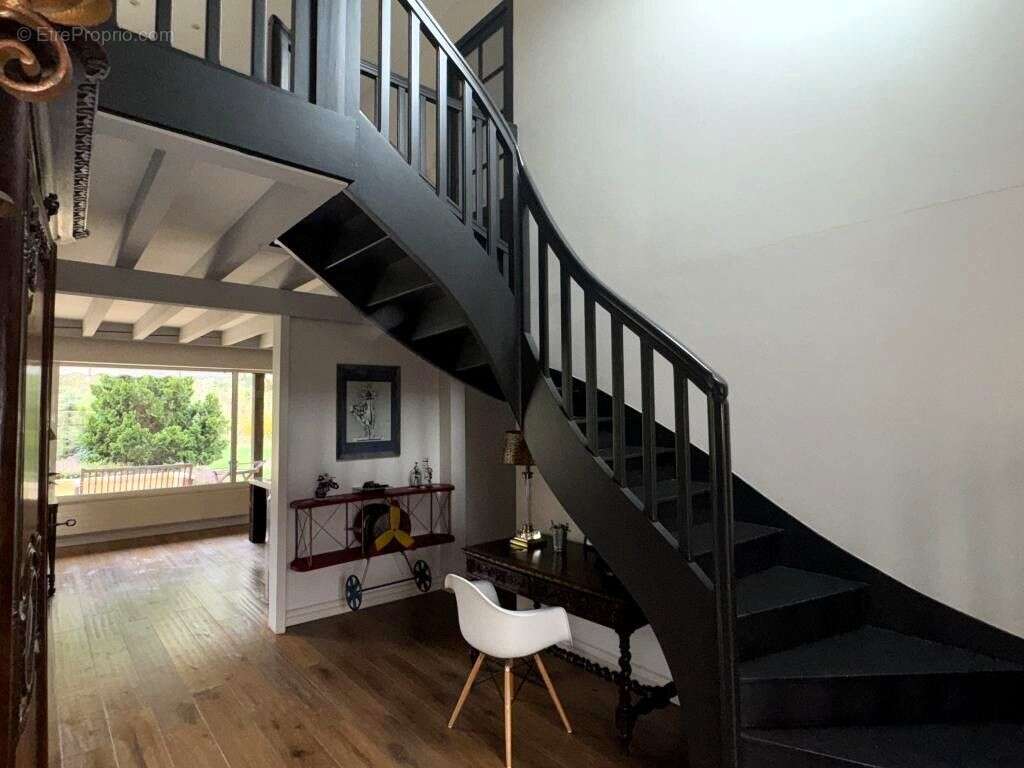 Maison à SAINT-AMAND-MONTROND