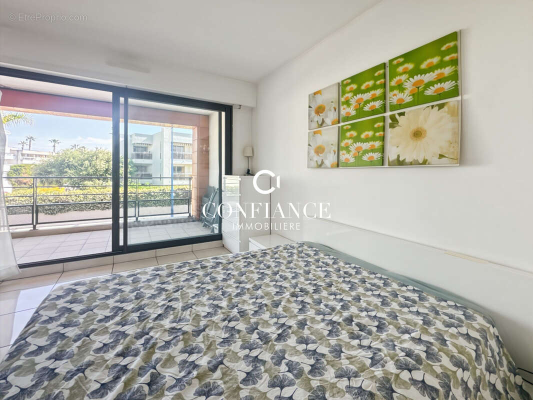Appartement à VILLENEUVE-LOUBET