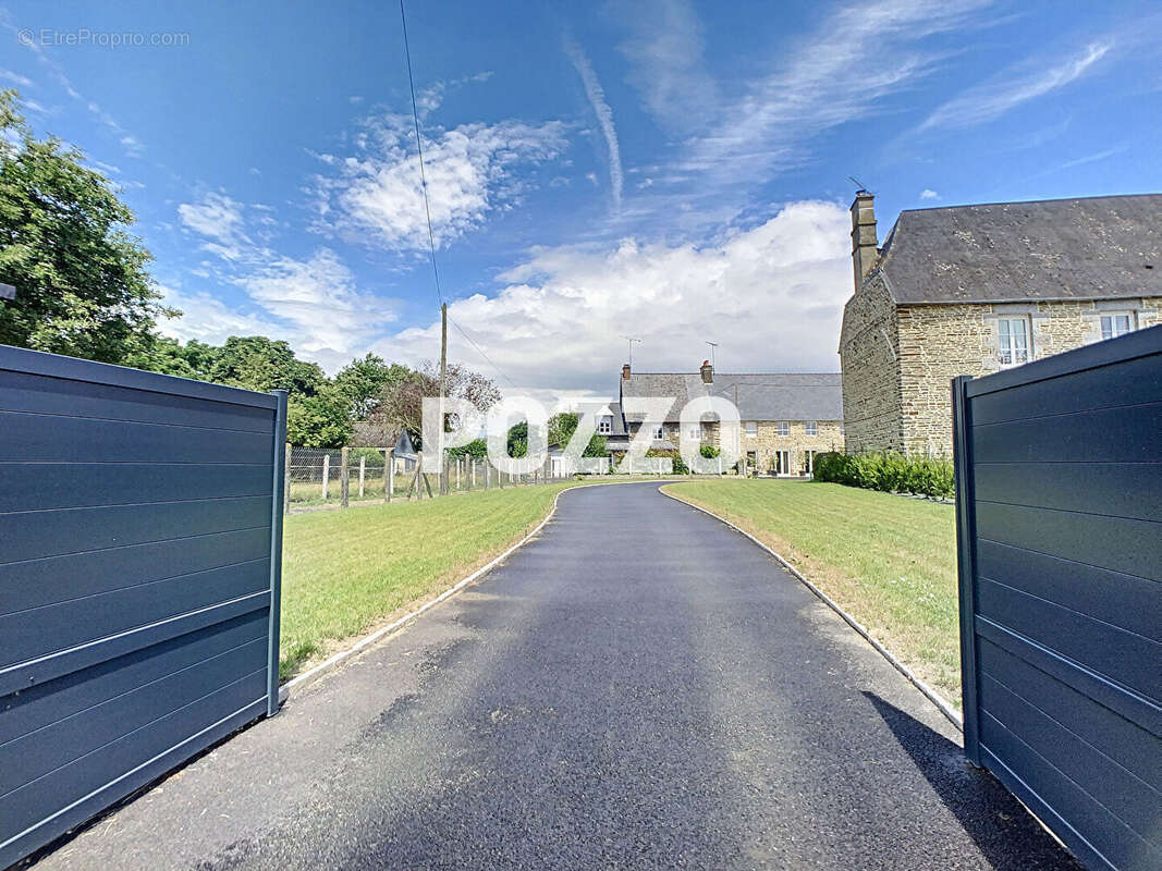 A Vendre - Propriété de 250m² avec terrain - Idéal chevaux - photo 4