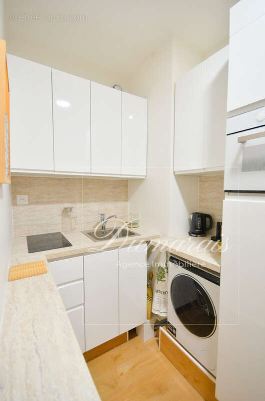 Appartement à PARIS-3E