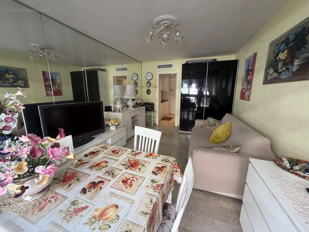 Charmant studio meublé Carré d'Or – Nice - photo 9
