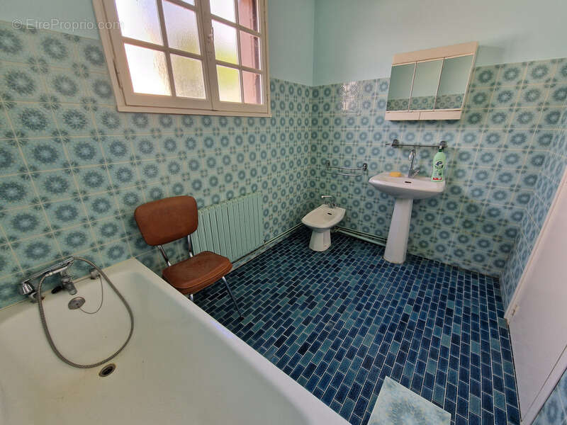 Dpt Charente Maritime (17), à vendre CHATELAILLON proche, maison 103 m² habitales, 3 chambres, bureau et garage - photo 8