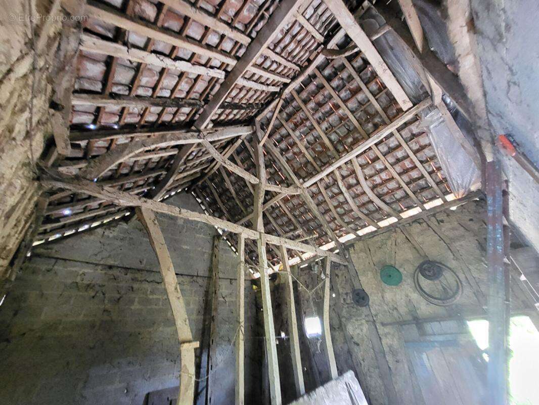 Maison à BEAURAINVILLE