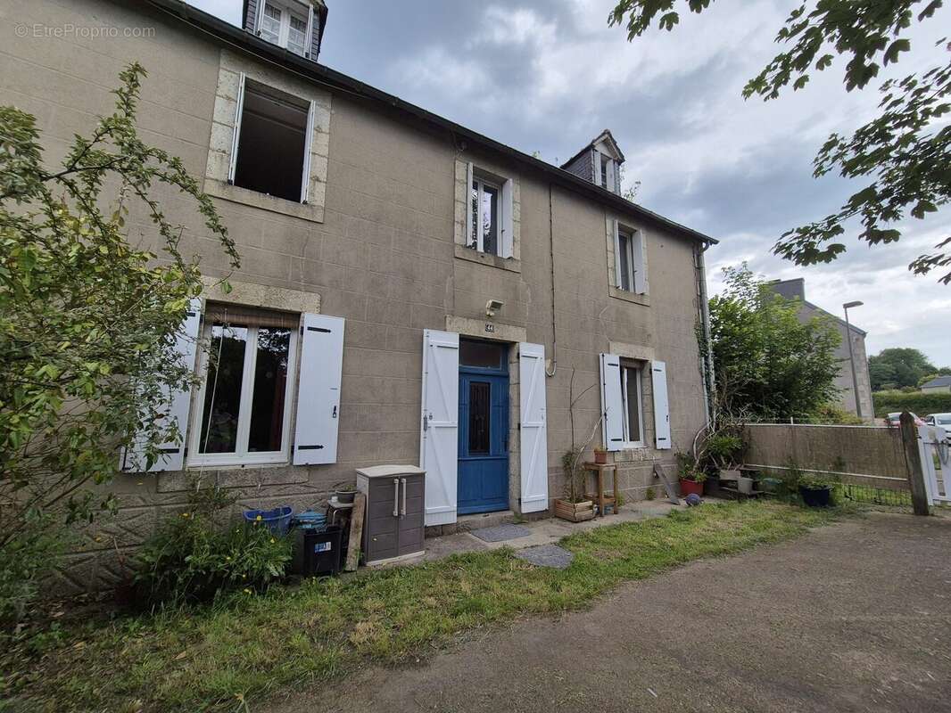 Maison à LA FEUILLEE