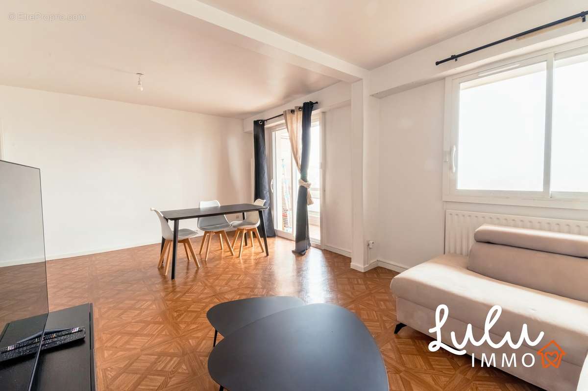 Champagne-au-mont-d'or - Appartement T3 72m2 Avec Deux Balcons  - photo 4