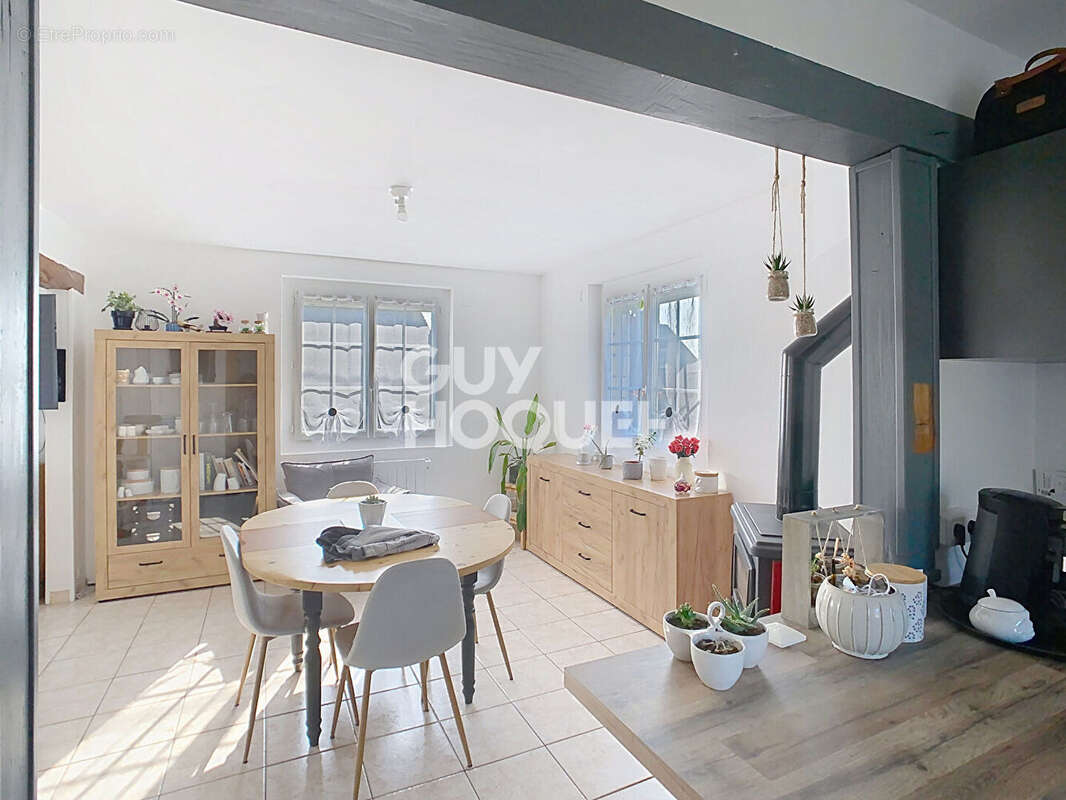 Maison à BONNEUIL-EN-VALOIS