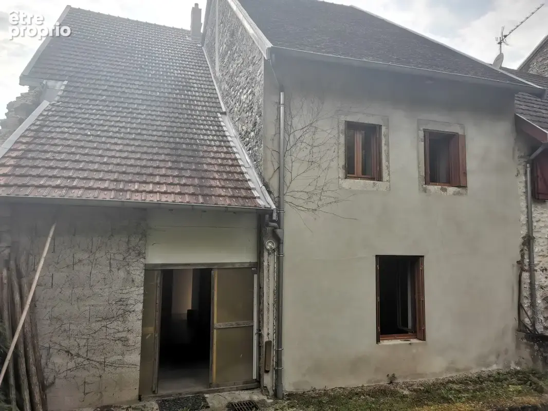 Maison de village pleine de charme   117 m2  avec jardin et garage - photo 2