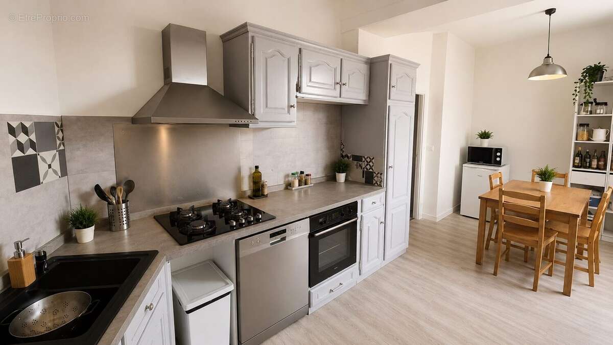 Appartement à SAINT-ETIENNE