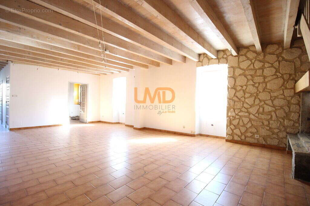 Maison de village de 108m², Saint André de Cruzières (07460) - photo 4