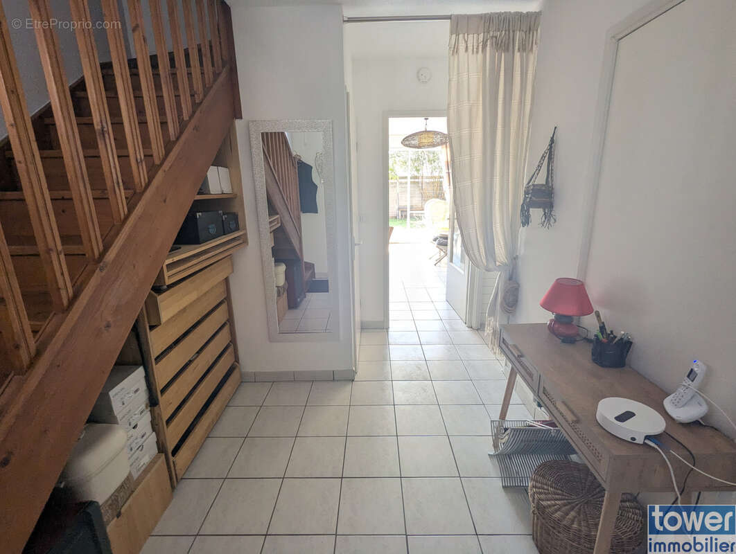 Maison à VILLENAVE-D'ORNON