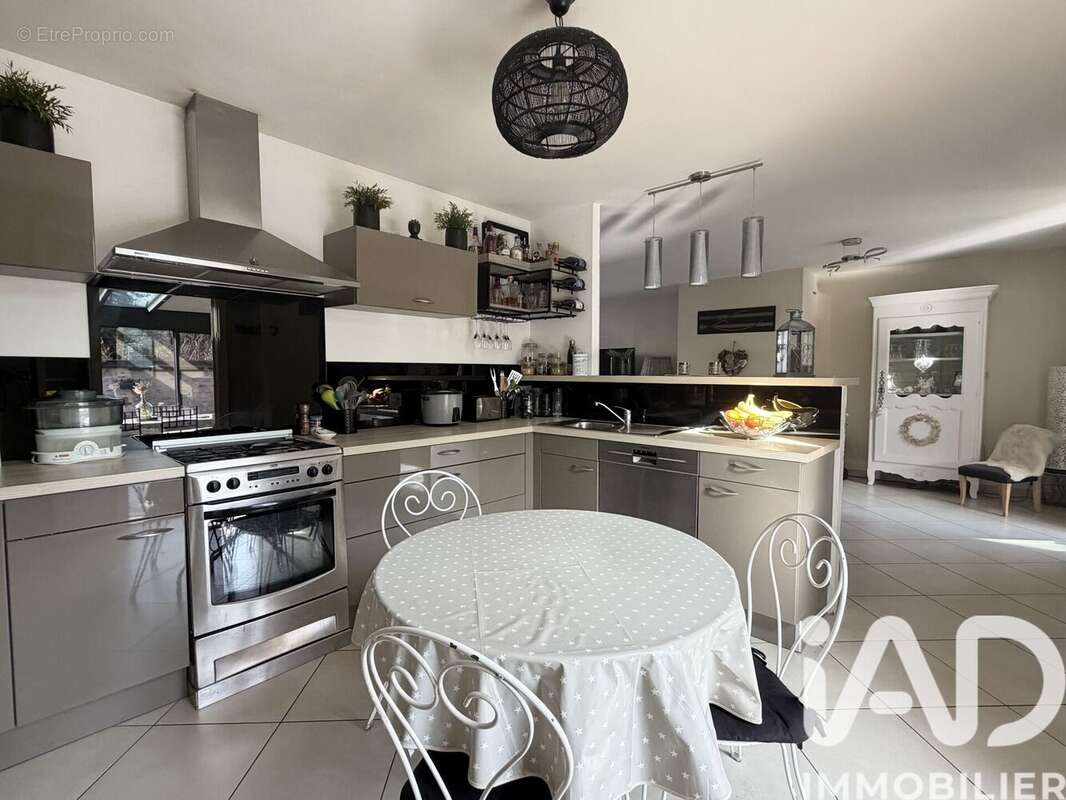 Photo 3 - Maison à TESSANCOURT-SUR-AUBETTE