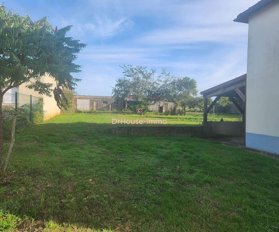 Maison à SOULIGNE-SOUS-BALLON