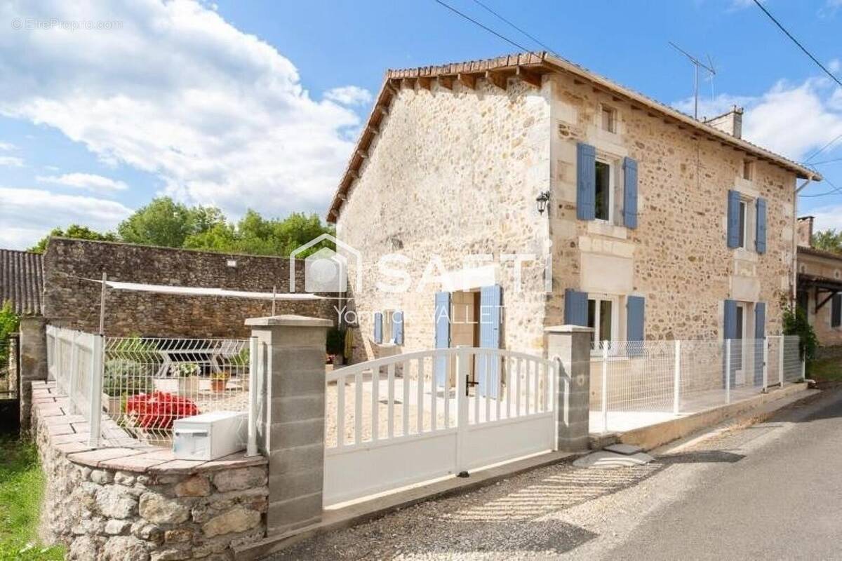 Photo 1 - Maison à CHENAUD