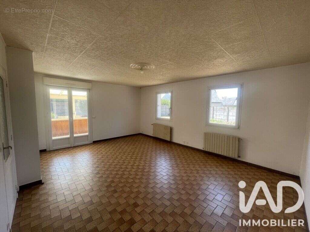 Maison 115 m² à Saint-Glen  - photo 4