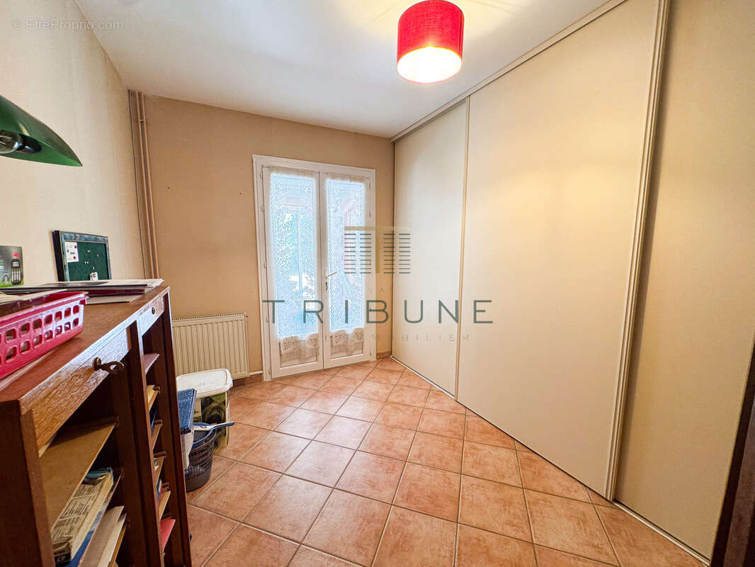 Maison 6 chambres 233m2 à Saint Antoine de Ficalba - photo 9
