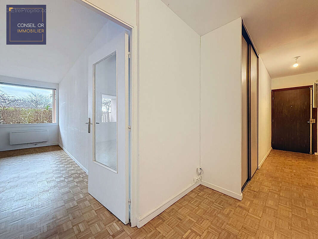 Appartement à SAINT-GENIS-LAVAL