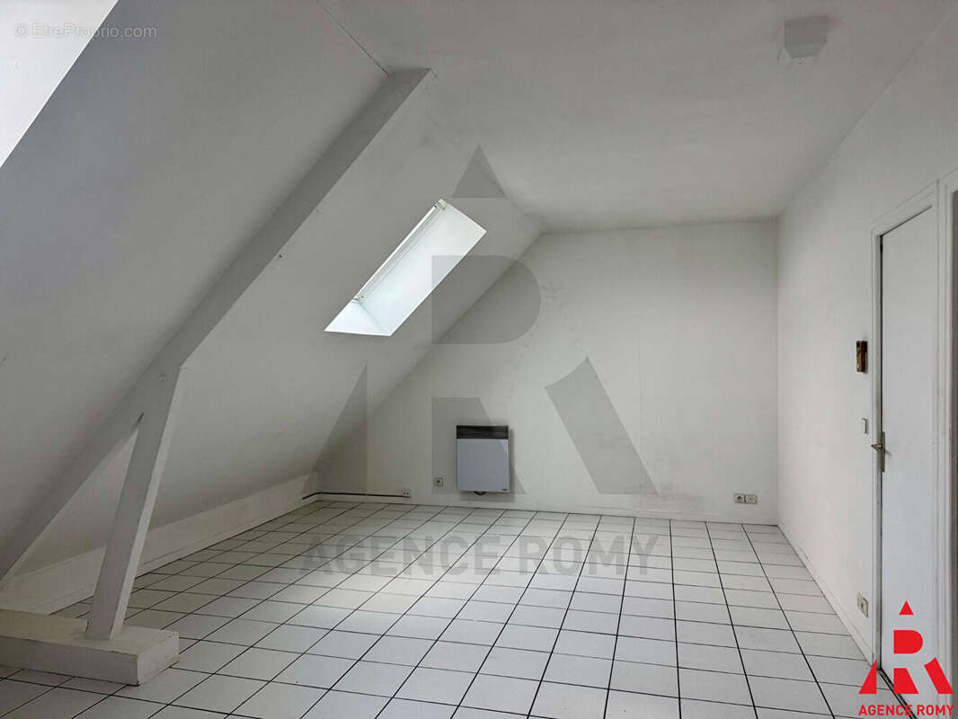 Appartement à SAINT-CYR-L'ECOLE