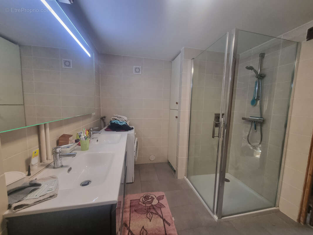 Maison à LE MELE-SUR-SARTHE