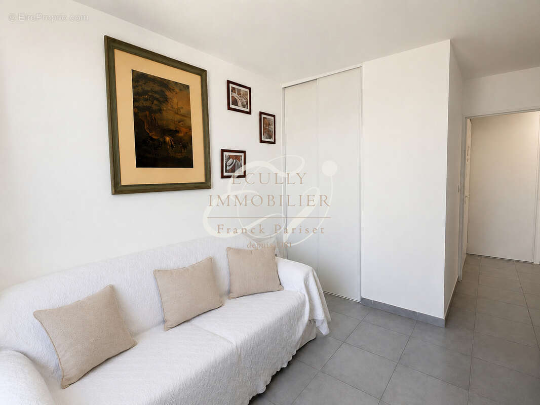 Appartement à NEUVILLE-SUR-SAONE