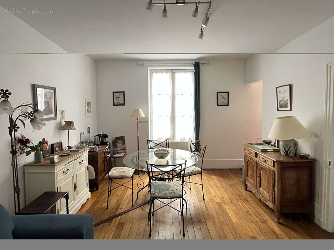 Appartement à LEVALLOIS-PERRET