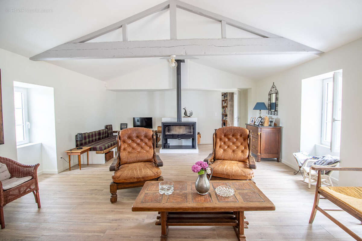 Maison à BEAUVOIR-SUR-MER