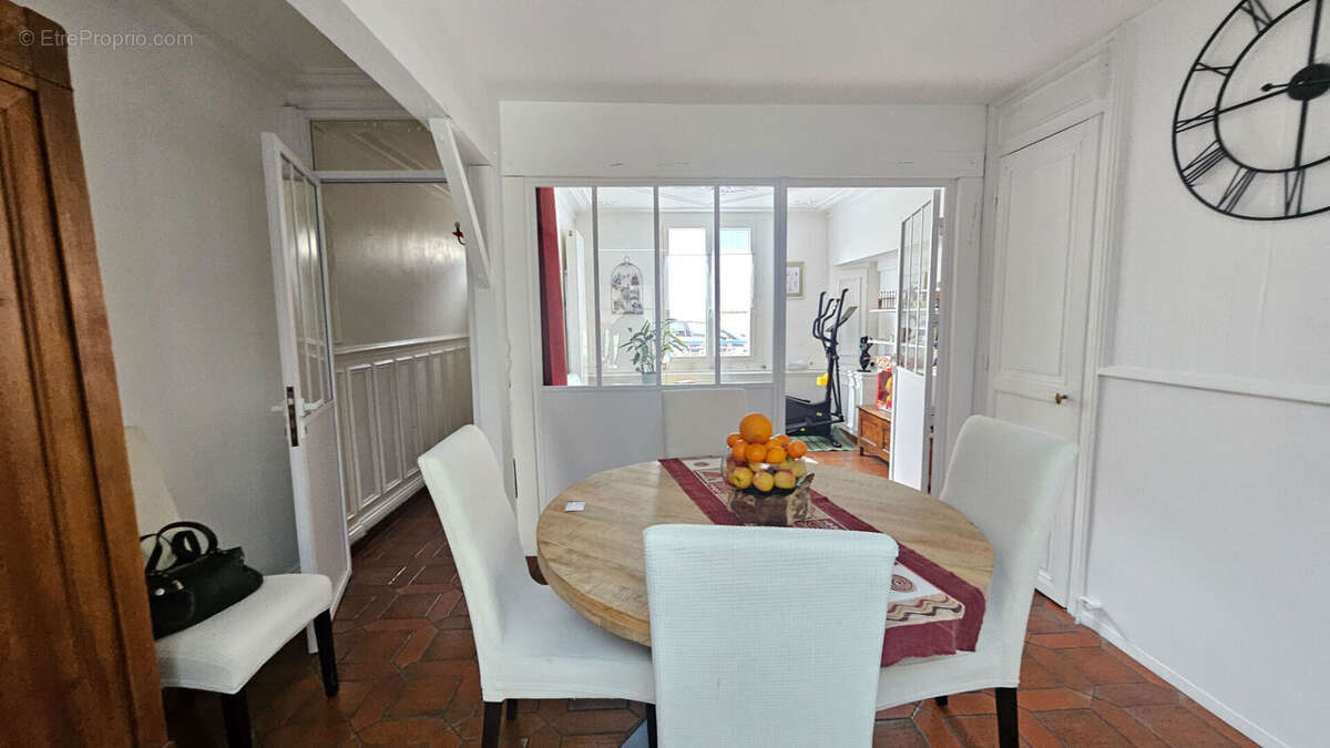Maison à BEAUVAIS