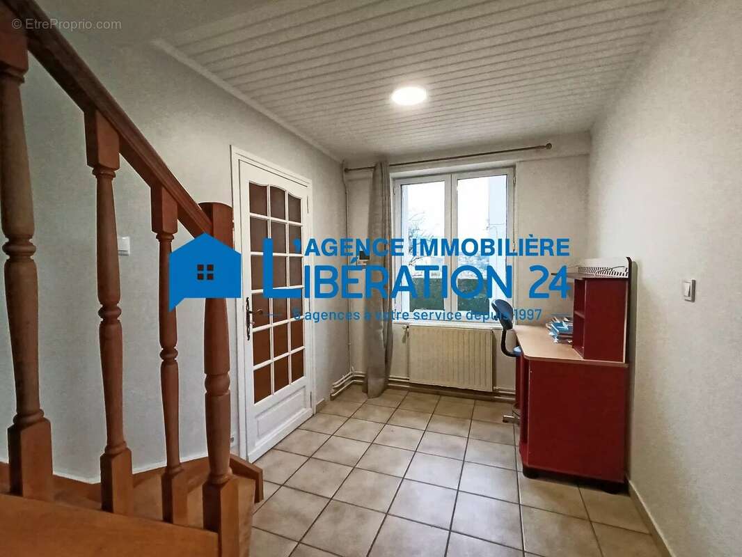 Appartement à SAINT-GENEST-LERPT