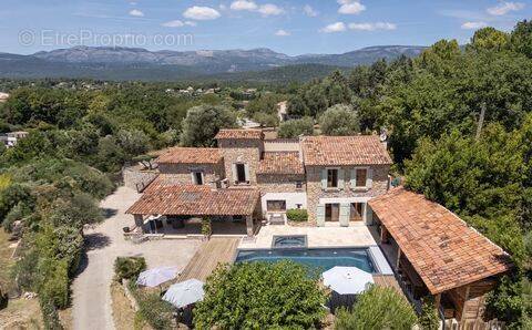Maison à MONTAUROUX