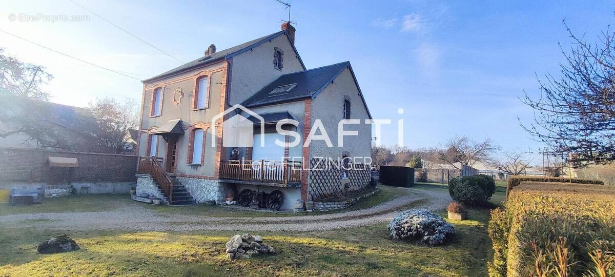 Photo 1 - Maison à SAINT-ERME-OUTRE-ET-RAMECOURT