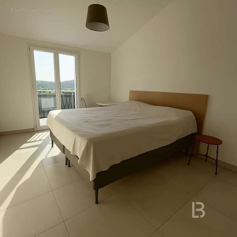 Appartement à VALBONNE