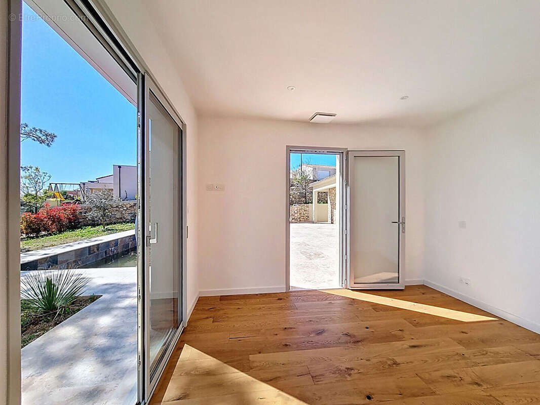 Maison à NIMES