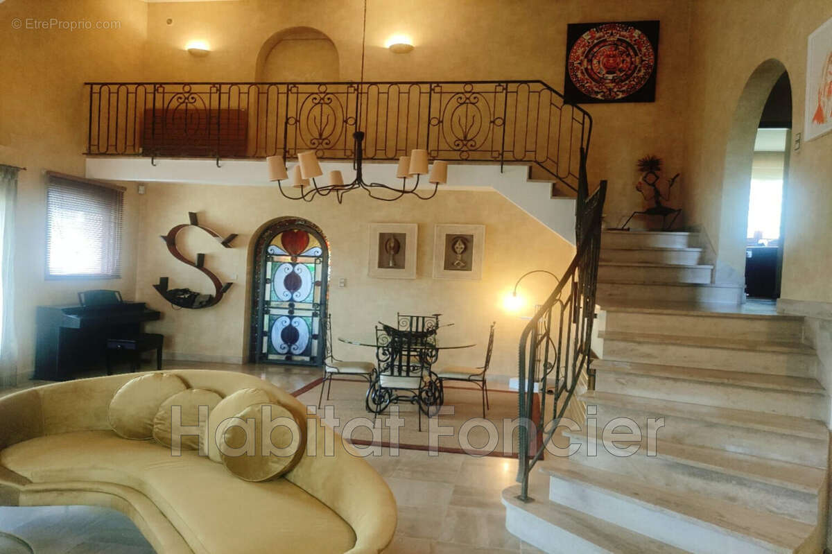 Maison à SAINT-CYPRIEN