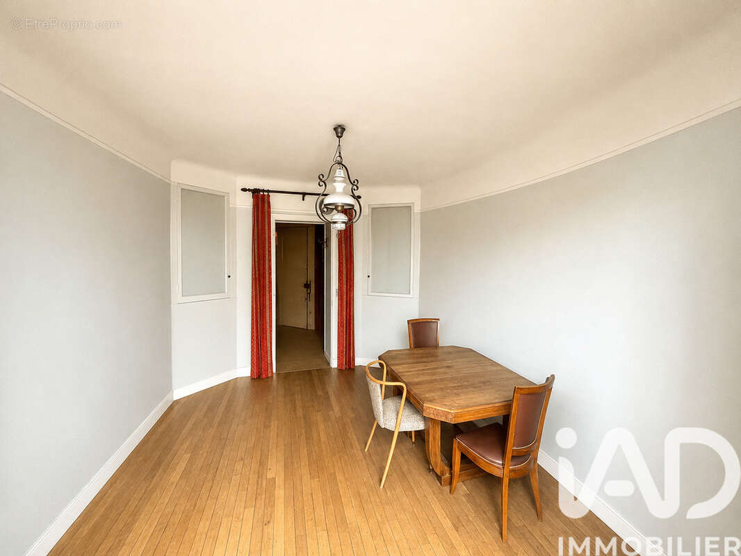 Photo 4 - Appartement à LEVALLOIS-PERRET
