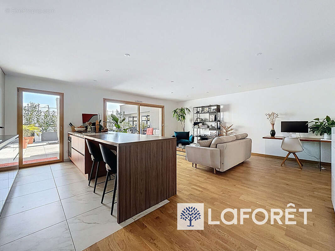 Appartement à SAINT-CYR-AU-MONT-D'OR