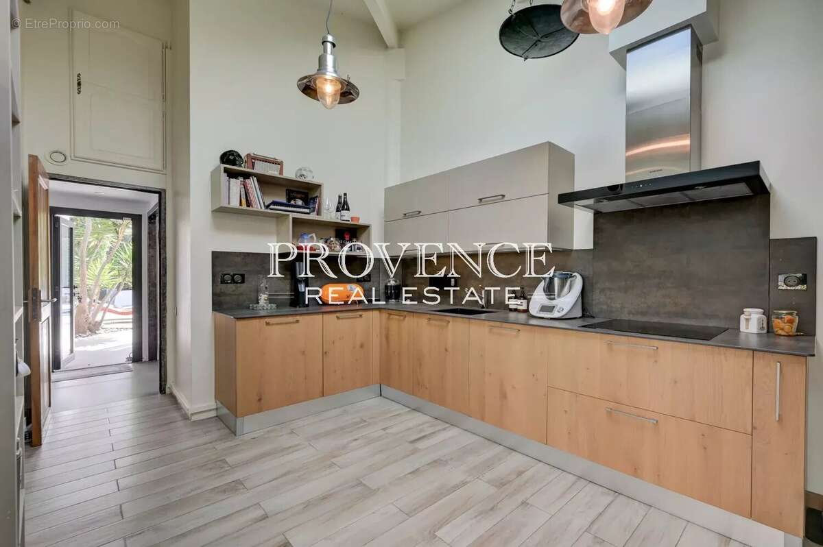 Maison à MARSEILLE-8E