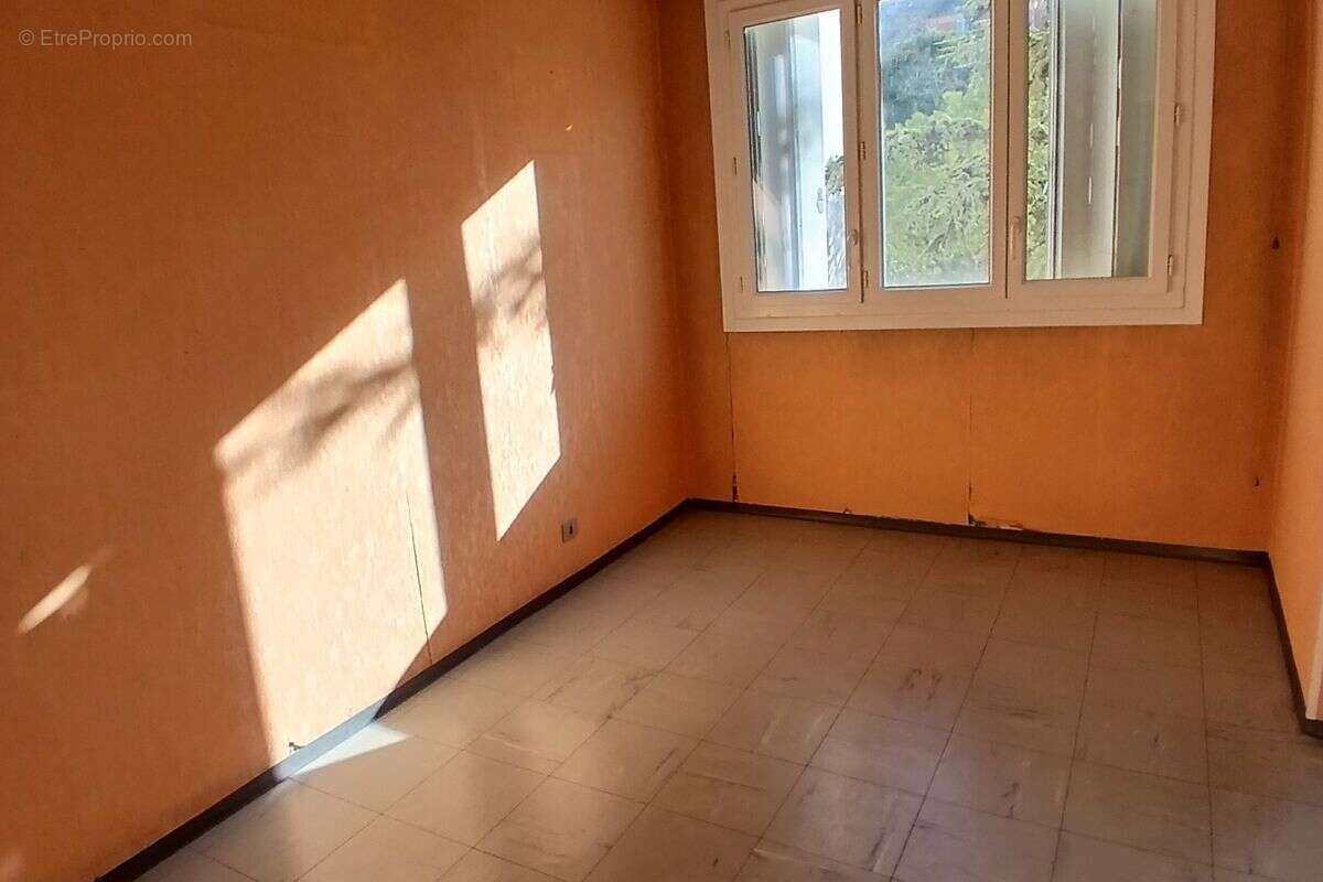 Appartement à MARSEILLE-10E