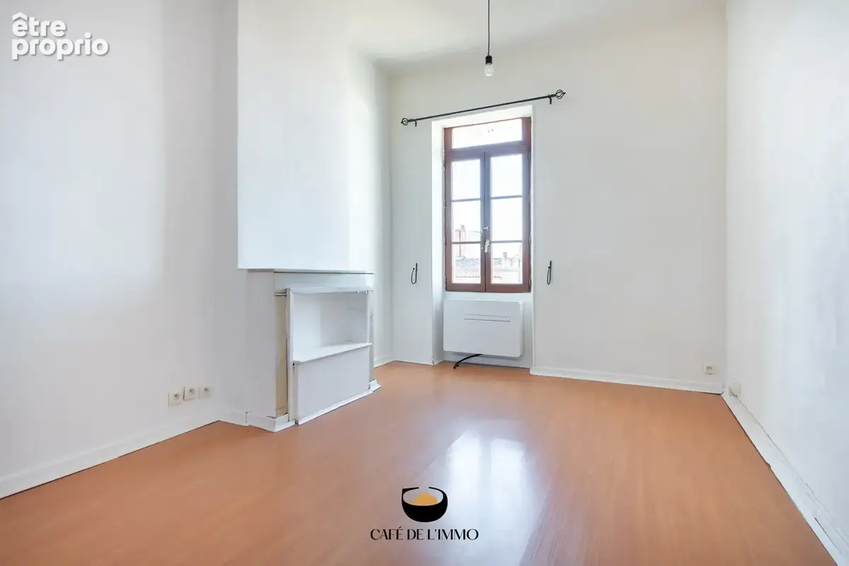 Appartement à MARSEILLE-6E