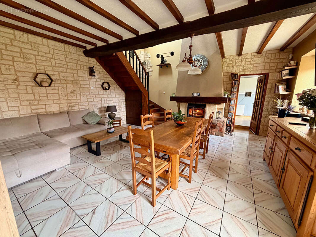 Maison à SAINT-DENIS-SUR-SARTHON