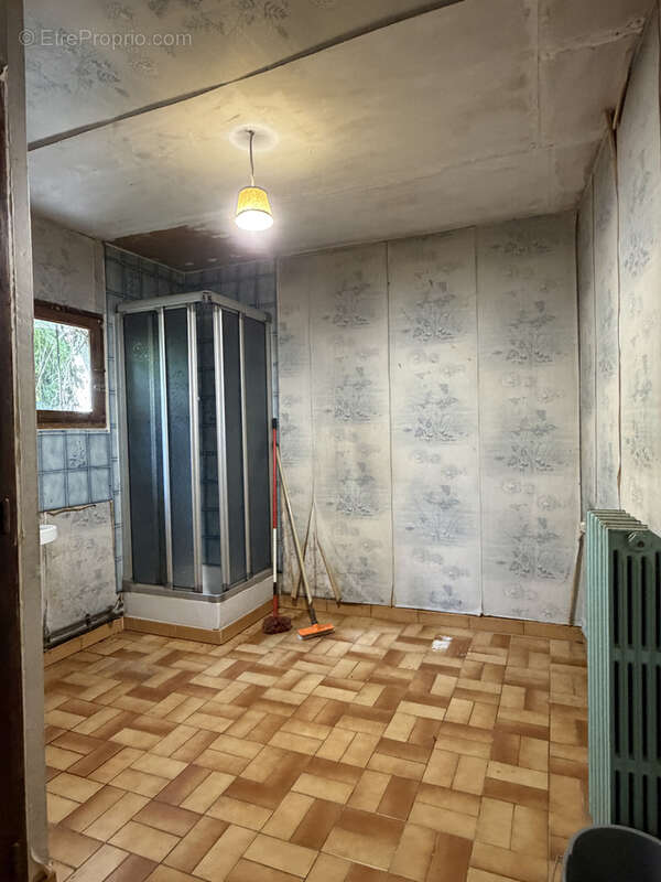 Maison situee a guignecourt a renovee sur un terrain de 1357m2 - photo 7
